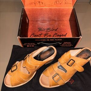 Free Bird Genuine Leather Sandals-Caprice/Wheat Size 11